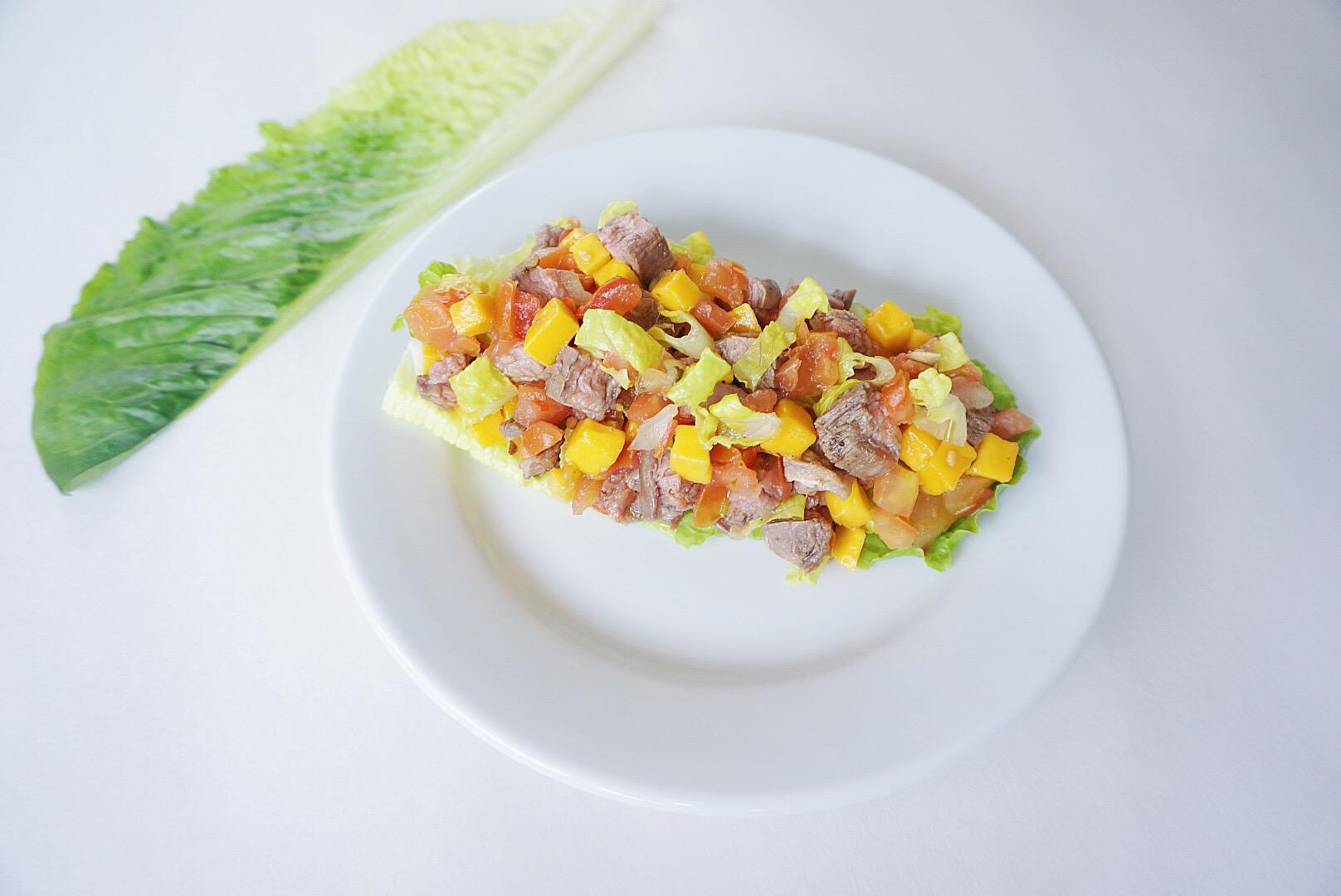 Fresh Steak Lettuce Cups