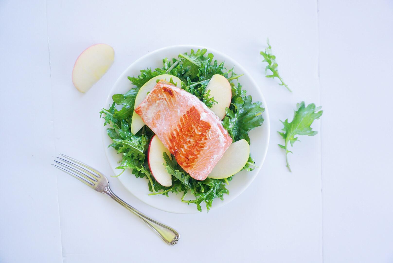 Salmon Salad with Winter Fruit